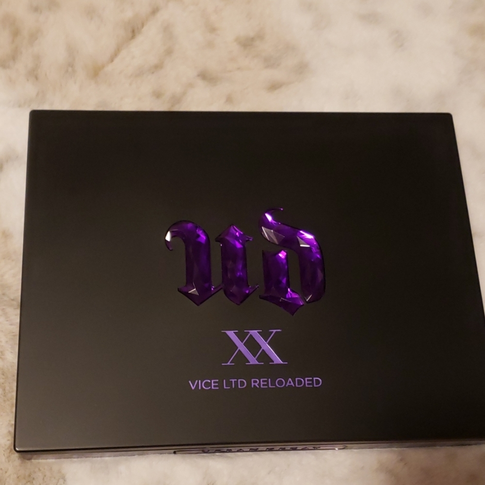Urban Decay XX Vice LTD Reloaded eyeshadow palette